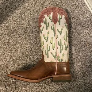 Ariat cactus cowgirl boots